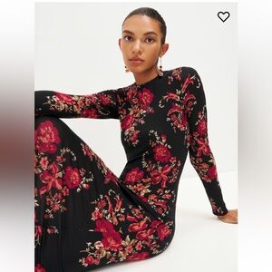 Tommie knit dress in “Admire” from reformation.